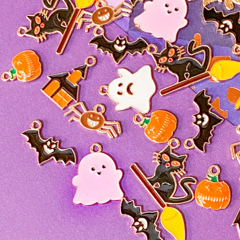 halloween spooky gold tone charm charms pendant pendants black orange white yellow pumpkin pumpkins pink ghost ghosts bat bats scary cat witch witches cats broom broomstick spider spiders haunted house houses uk craft supplies shop