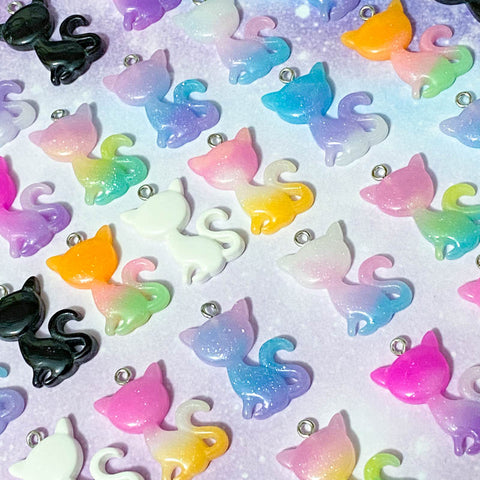 glitter resin cat cats kitty charm charms pendant pendants large big ombre colours black white blue lilac purple cerise pink yellow green lemon orange turquoise uk cute kawaii craft supplies shop