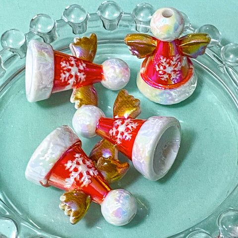 red and white and green Christmas festive bead beads jumbo large big acrylic uk cute kawaii craft supplies snowman snowmen round cube square santa hat hats 30mm 15mm gingerbread men tree trees fir antlers angel angels wings wing gold green