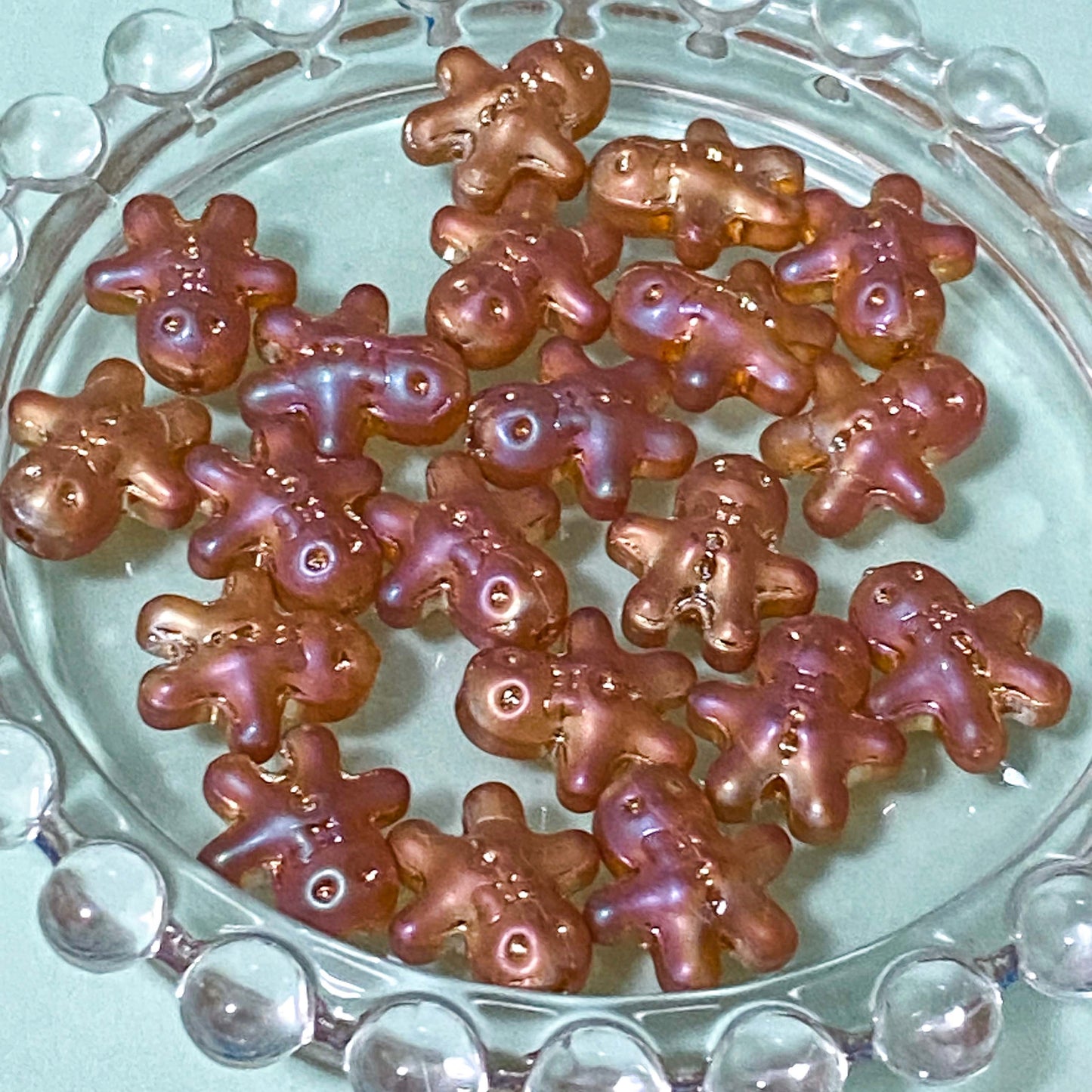 glass gingerbread man men large 15mm bead beads christmas festive brown amber orange uk cute kawaii craft supplies shop store pretty beading jewellery making iridescent shimmer