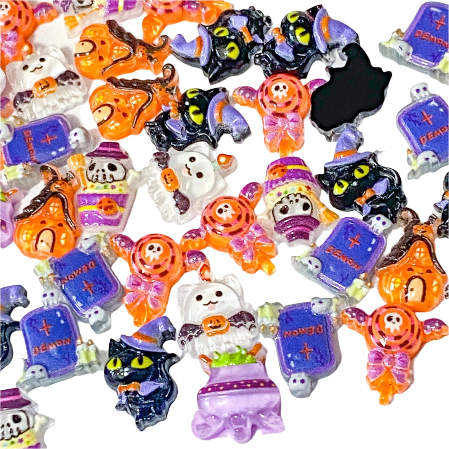 SMALL HALLOWEEN Acrylic Flatbacks x10 10mm-12mm
