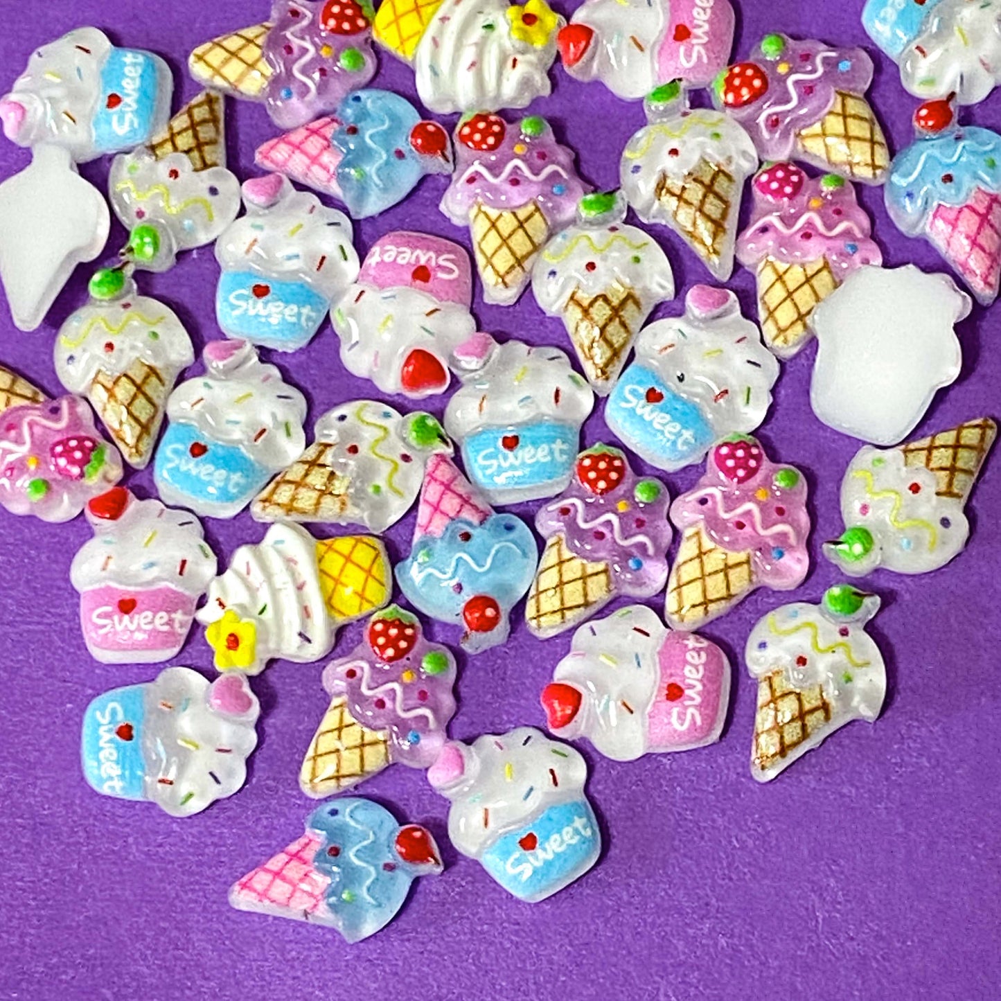 CAKES & ICES Cute Acrylic Flatbacks 10mm-13mm Set 8