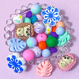FACEBOOK GROUP FREE GIFTS- add 4 to Your Basket!