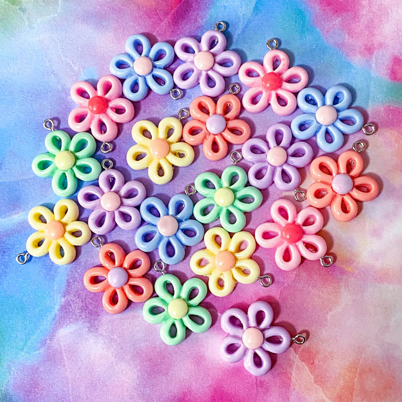 CHUNKY FLOWER Large Resin Charm 28mm x 2