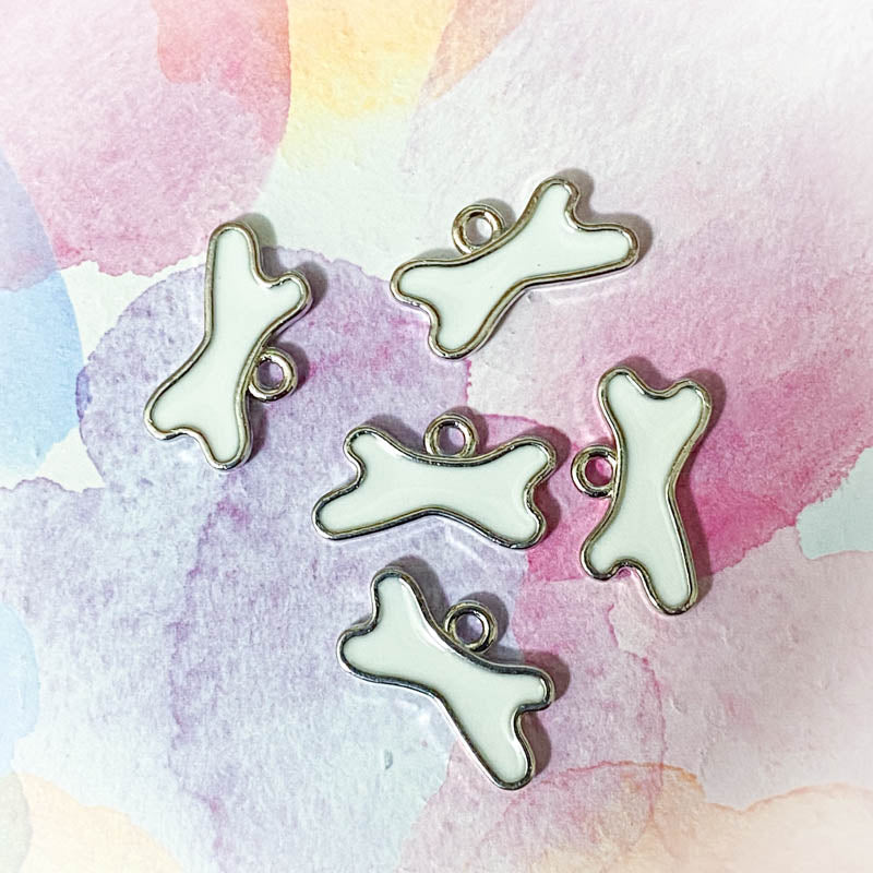cute kawaii dog dogs puppy charm charms pendant pendants uk craft supplies tag tags collar white black yellow sausage dachshund husky round bone black white bulldog shop store craft crafts supplies enamel enamelled metal silver tone
