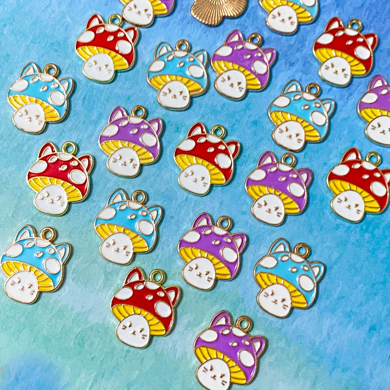CAT MUSHROOM Kawaii Enamel Gold-Tone Charm 18mm x 2