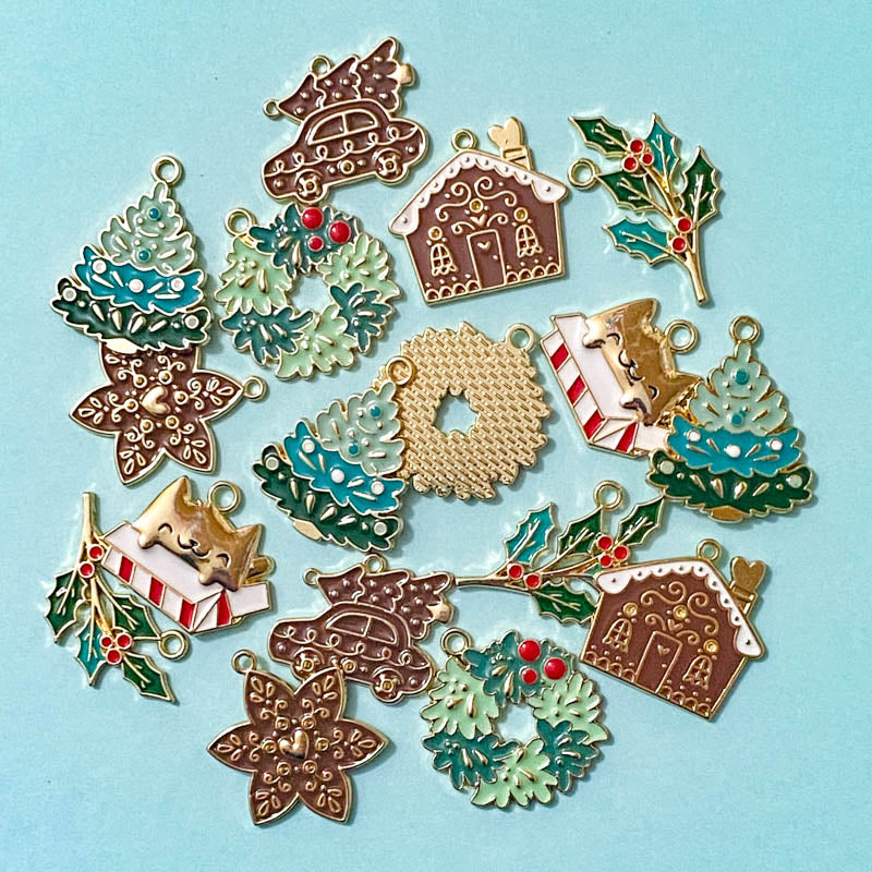 large big christmas gold tone metal charm pendant charms pendants foilage tree wreath green holly leaves berries branch cat present gingerbread cookie house snowflake car uk craft supplies festive