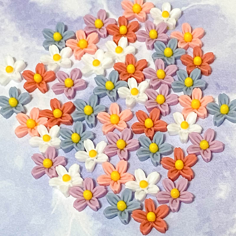 Mini Resin DAISY 7mm Flower Flat Backs Set of 10 E4