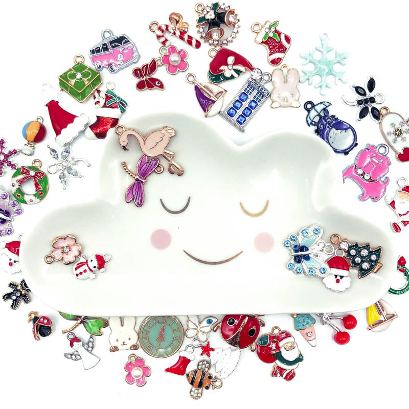 ON OFFER! BARGAIN CRAFT SUPPLIES - FLATBACKS & CHARMS