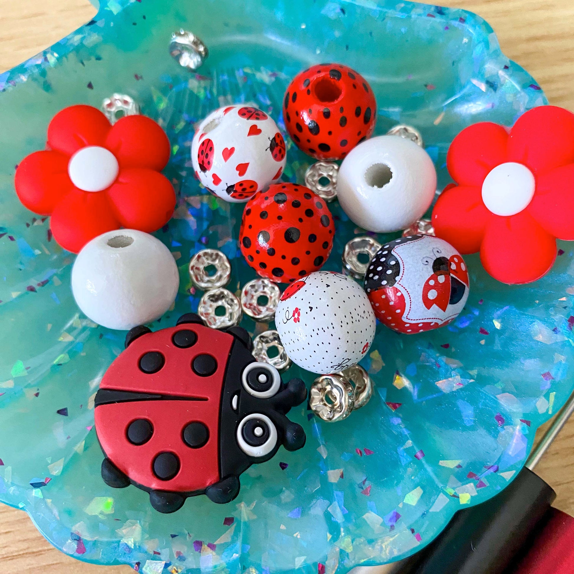 build your own pen pens black ballpoint ladybird ladybirds cute kawaii beaded bead beads flower flowers red and black white wooden stationery kit kits uk shop store gift gifts check checked base make fun