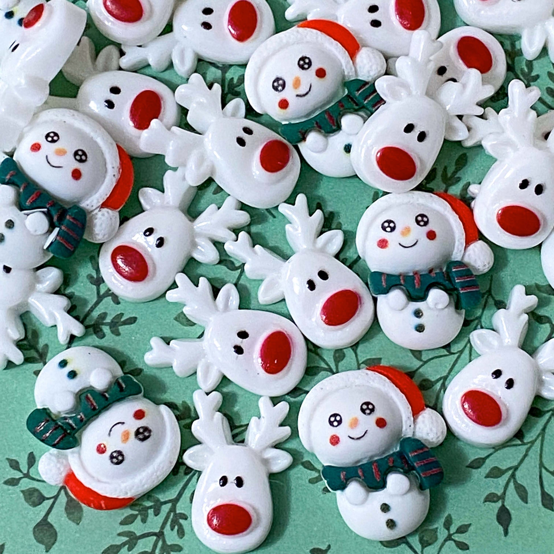 snowman snow man men snowmen white resin fb flat back flatback fbs uk cute kawaii festive christmas craft supplies shop store white red green rudolph hat scarf reindeer deer 