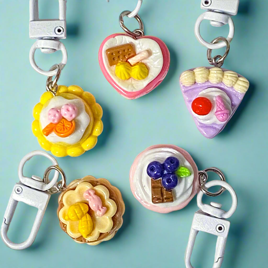 cake cakes cupcake gateau food and drink kawaii cute keyring key clip clips ring rings bag charm charms metal resin uk planner gift gifts pretty japanese