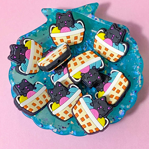 jumbo double sided black cat cats kitty kittens in a basket of wool balls of knitting cute kawaii silicone bead beads big huge large 30mm uk craft supplies shop store jewellery making beaded pen pens kits 