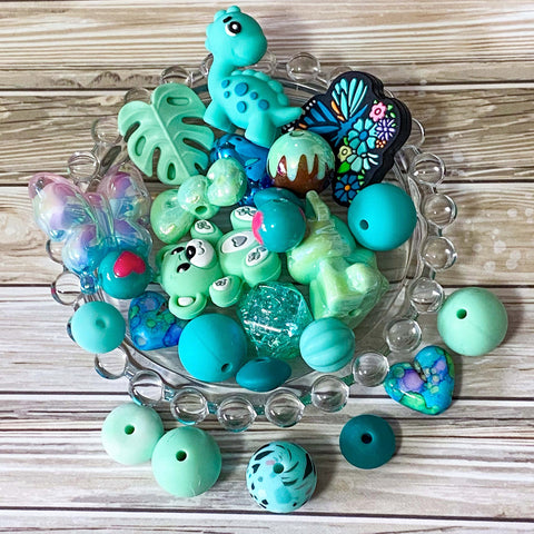 large bead bundle of silicone and acrylic beads 12mm to 36mm for making beaded pens, keyrings etc. Assortment of turquoise, teal, mint and aqua green and blue. uk cute craft supplies bundles.