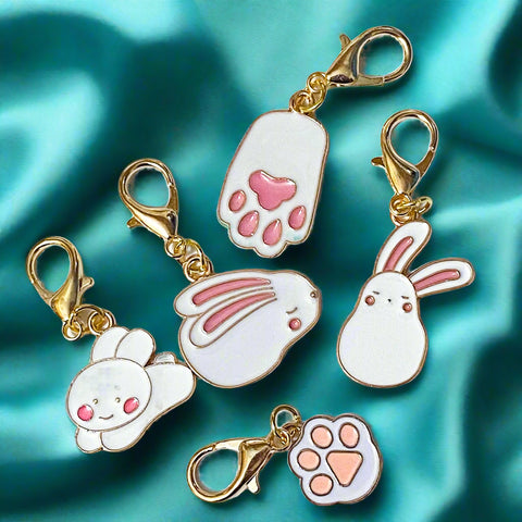 bunny rabbit rabbits clip clips charm dangly bag purse gold golden metal planner accessory uk cute kawaii gifts gift easter spring time pink white paw paws rabbits foot