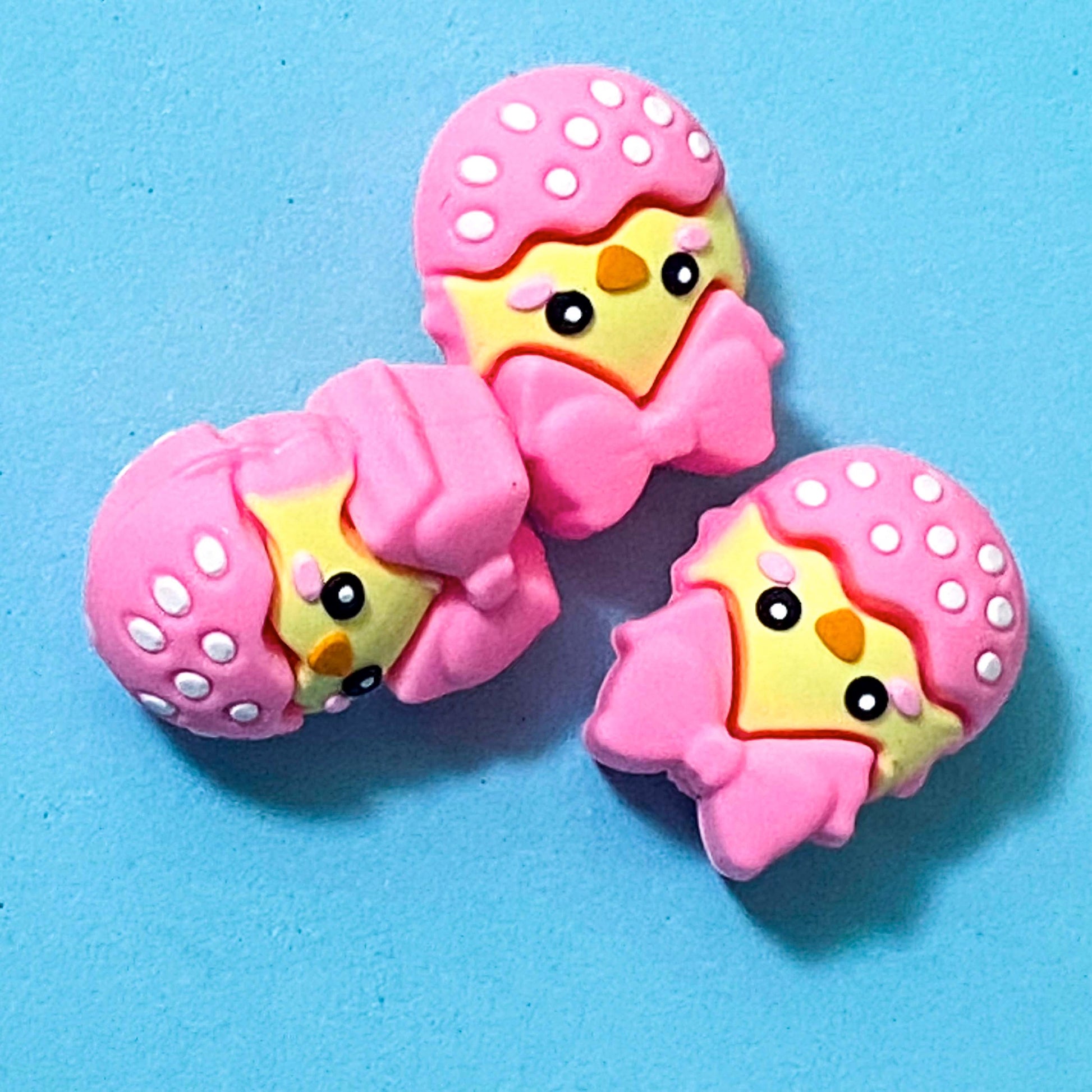 jumbo chunky very big large silicone easter spring bead beads chick chicks in egg pink yellow lemon hot pink pretty craft supplies make a beaded pen pens uk cute kawaii stationery shop store 15mm round 29mm 