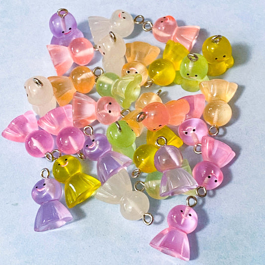 happy smiling ghost ghosts resin charm charms pendant pendants 20mm uk cute kawaii craft supplies shop store glow in the dark luminous glowing spooky halloween crafts 