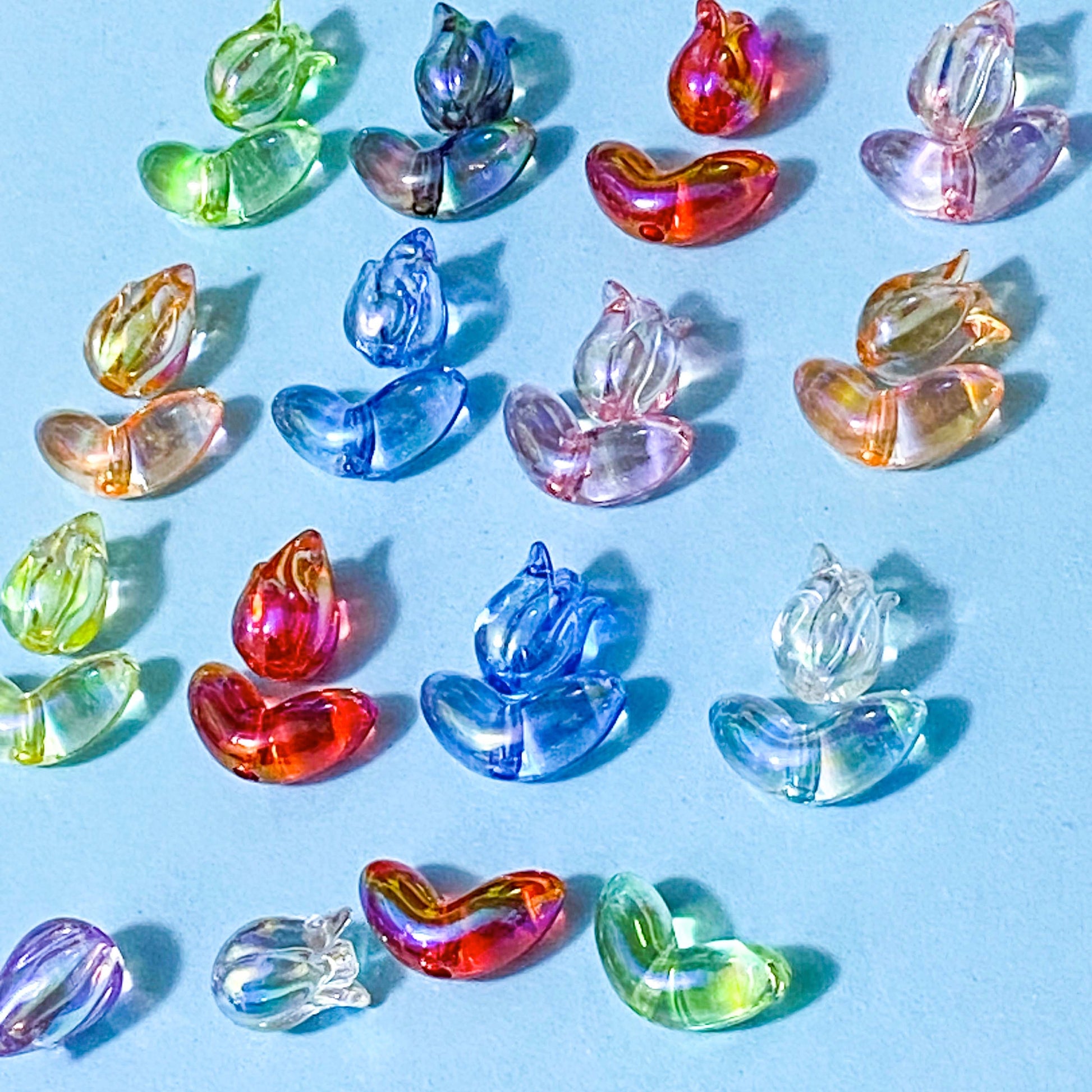 large tulip bead beads flower flowers floral floral leaf bud 2 piece set acrylic jumbo big for making beaded pen pens cute kawaii craft supplies shop store uk red blue orange green pink yellow rainbow iridescent clear
