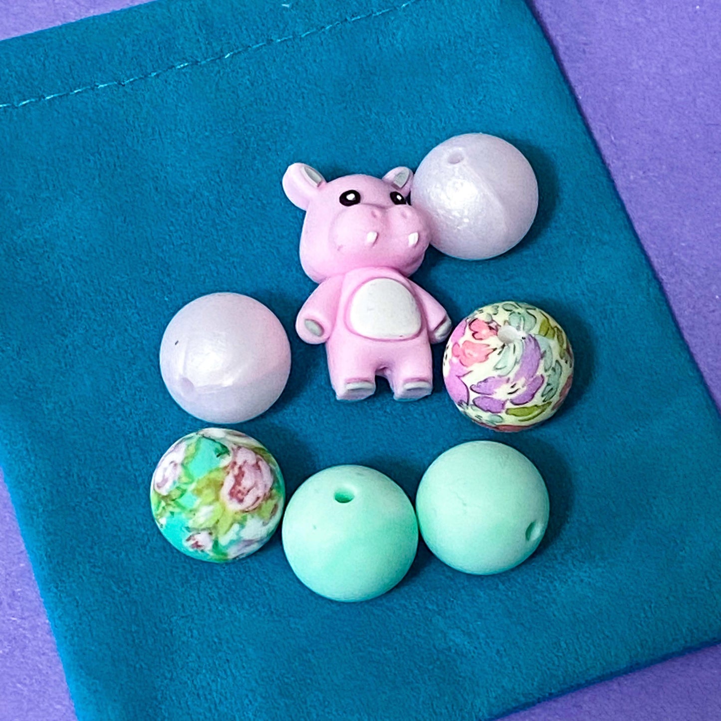 pastel silicone floral bead bundle with cute hippo focal jumbo bead and coordinating mint and pearl pink round beads for uk pen making and craft supplies