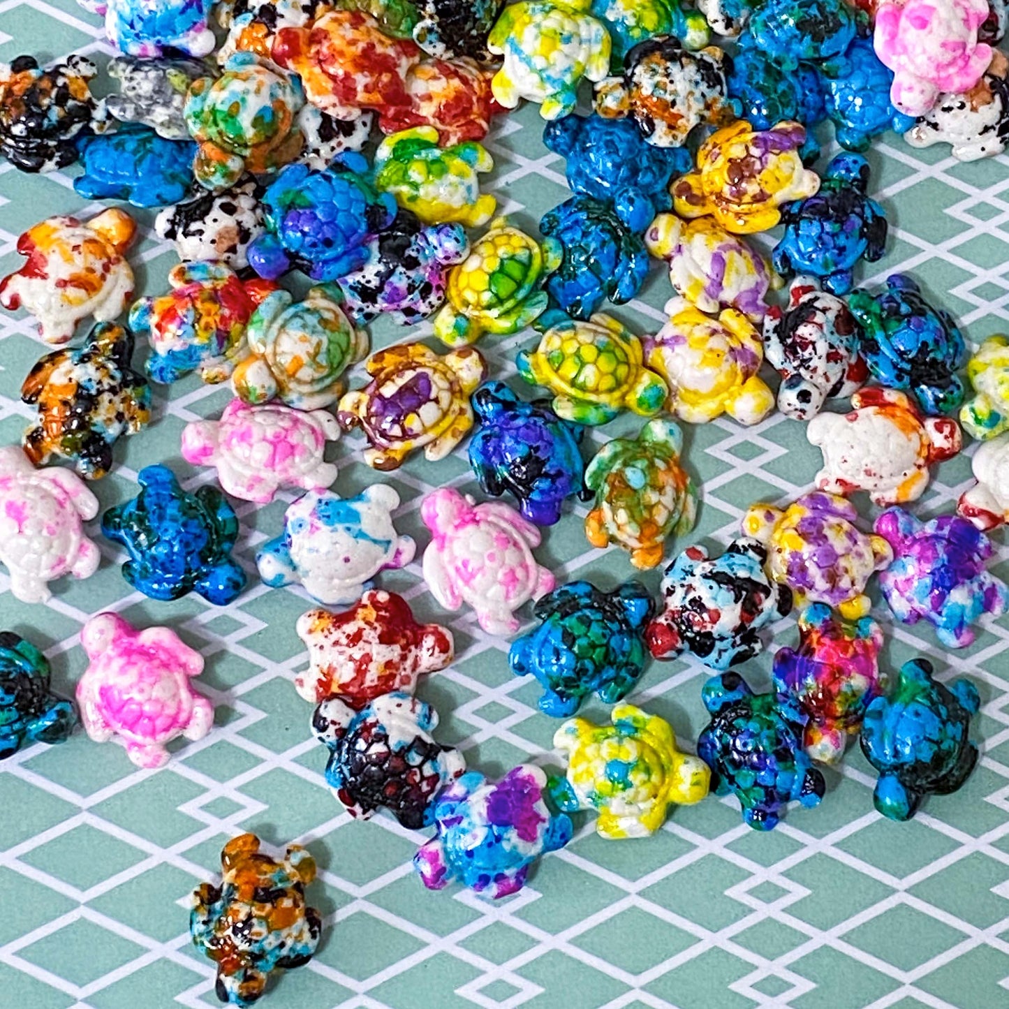 kawaii cute turtle turtles bead beads acrylic glossy shiny big large 17mm plastic marble rainbow pebble multi coloured uk craft supplies shop store crafts pretty statement jewellery making