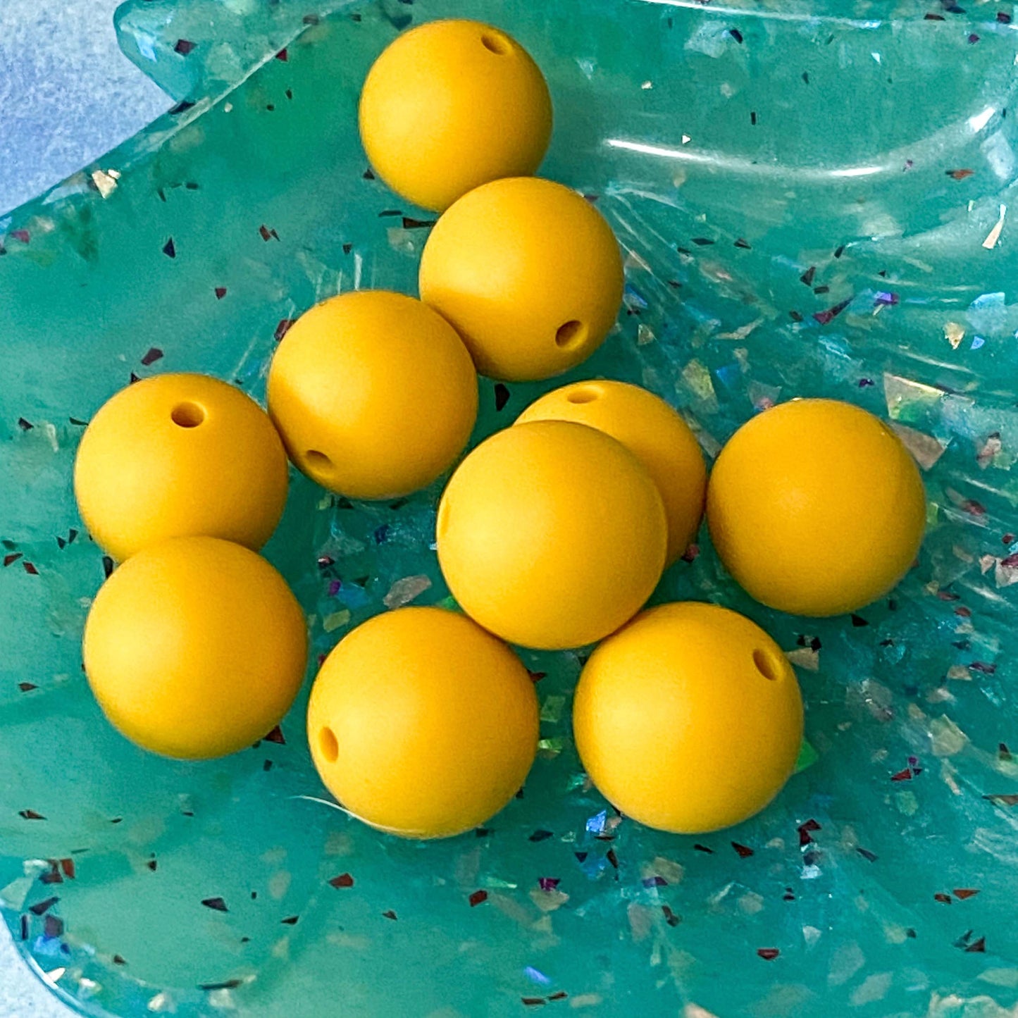 silicone bead beads floral summer tropical vibes flamingo palm tree leaf leaves green lilac orange mustard yellow hibiscus flower flowers floral yellow patterned jumbo big large uk cute kawaii craft supplies shop store 30mm