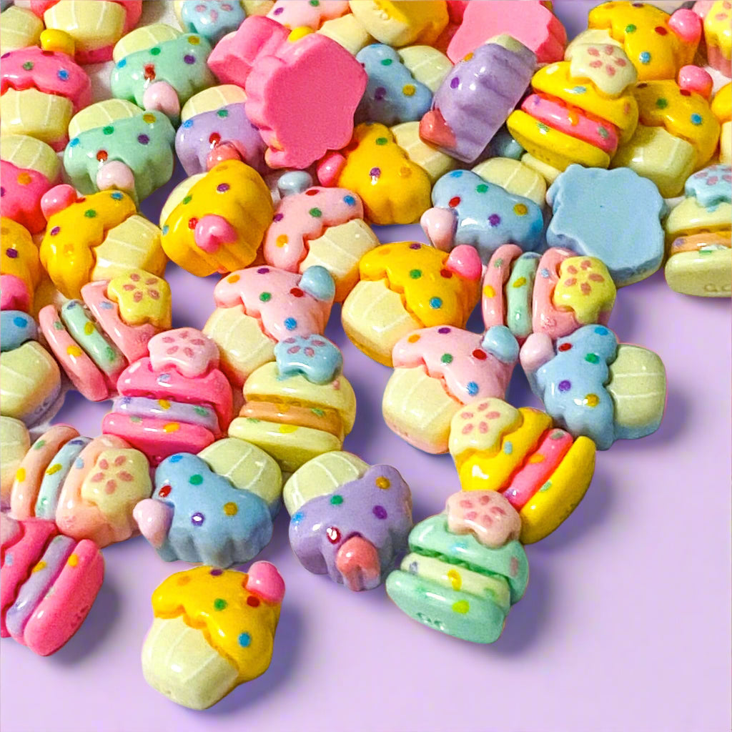 mini cup cake cakes gateau cupcake resin resins flathack flat back backs fb fbs embellishment uk cute kawaii craft supplies shop store 11mm 12mm