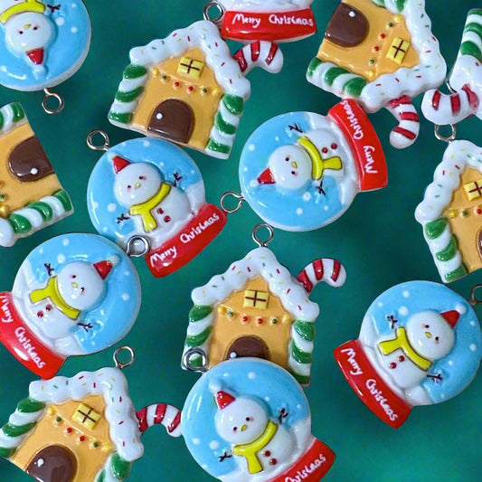 snow globe snowglobe snowman christmas festive resin charm charms pendant uk cute kawaii craft supplies shop store blue gingerbread house ginger bread chunky pretty candy cane red green white