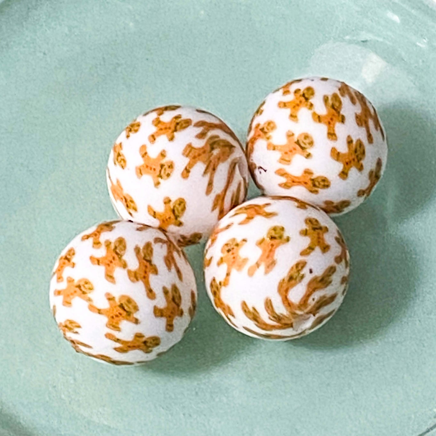 silicone bead beads large jumbo big chunky christmas festive brown cookie gingerbread angel angels biscuit pattern patterned 15mm round white gold pearl pearly metallic uk cute kawaii craft supplies  shop store build your own beaded pen pens jewellery making