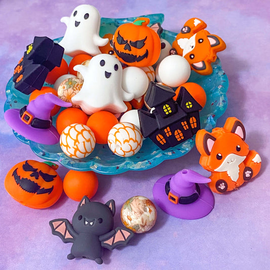 jumbo very large halloween spooky bead beads silicone chunky pumpkin pumpkins orange fox foxes hat witches hats purple white ghost ghosts spider web webs cobweb patterned floral bat bats grey  15mm 20mm 30mm haunted house houses black make your own beaded pens uk cute kawaii craft supplies shop store large big