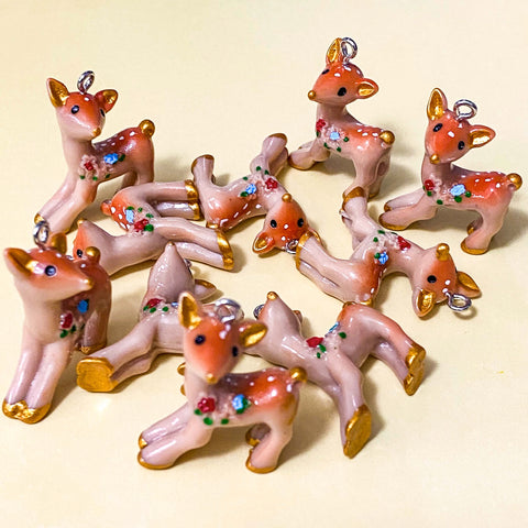 3d resin acrylic deer baby deers charm charms pendant pendants large big jumbo uk cute kawaii craft supplies shop store jewellery making woodland theme pretty decorative silver tone hook gold paint painted floral