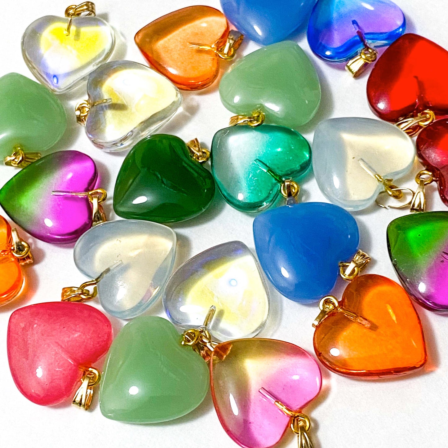 heart hearts glass and precious stone stones gem gemstone chalcedony agate opalite aura quartz uk cute kawaii craft supplies gold metal hook rounded 3d 