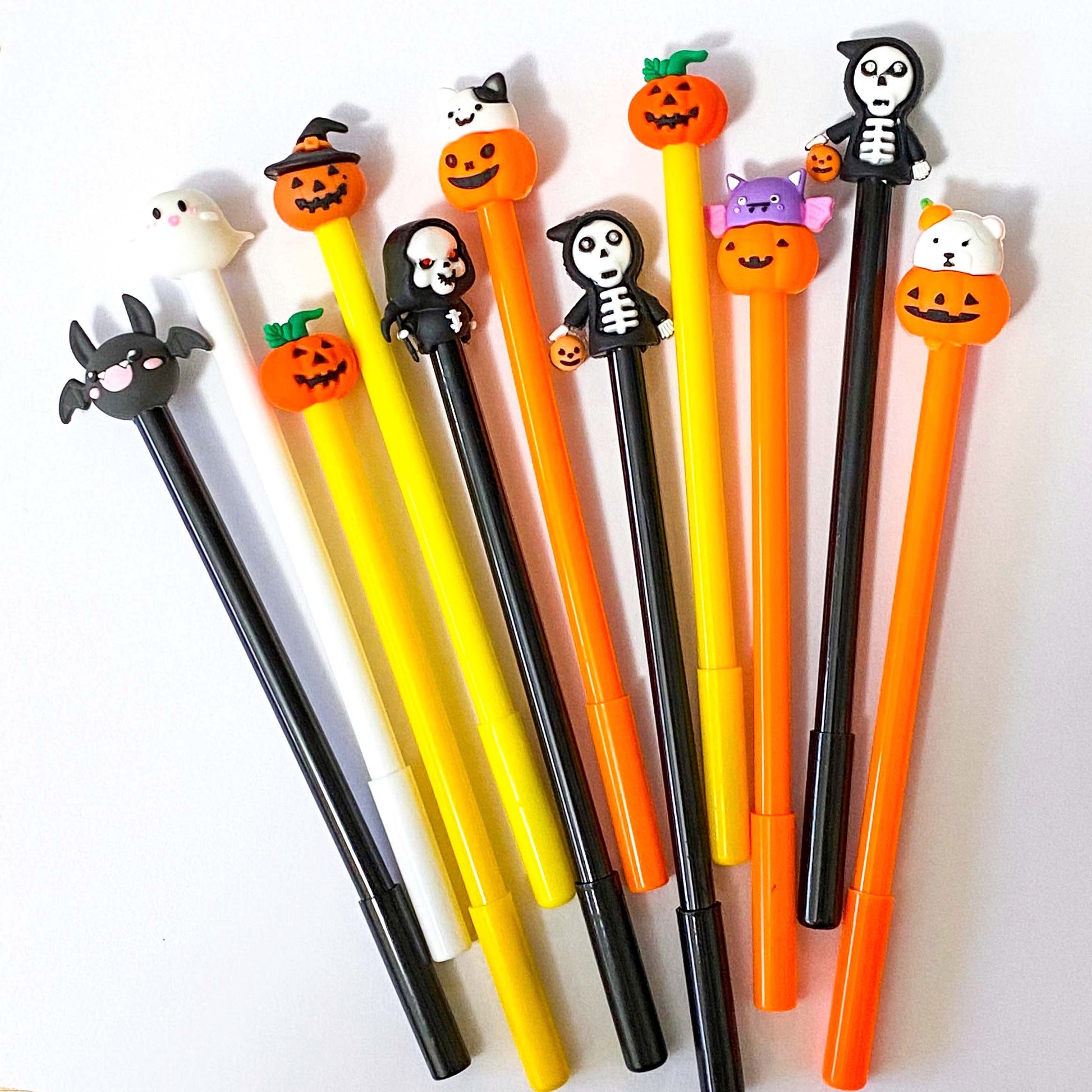 halloween spooky pen pens fineline ink black gel stationery uk cute kawaii ghost shots pumpkin pumpkins bat bats death grim reaper cat cats bear bears orange black purple white yellow kids gift gifts store shop supplies