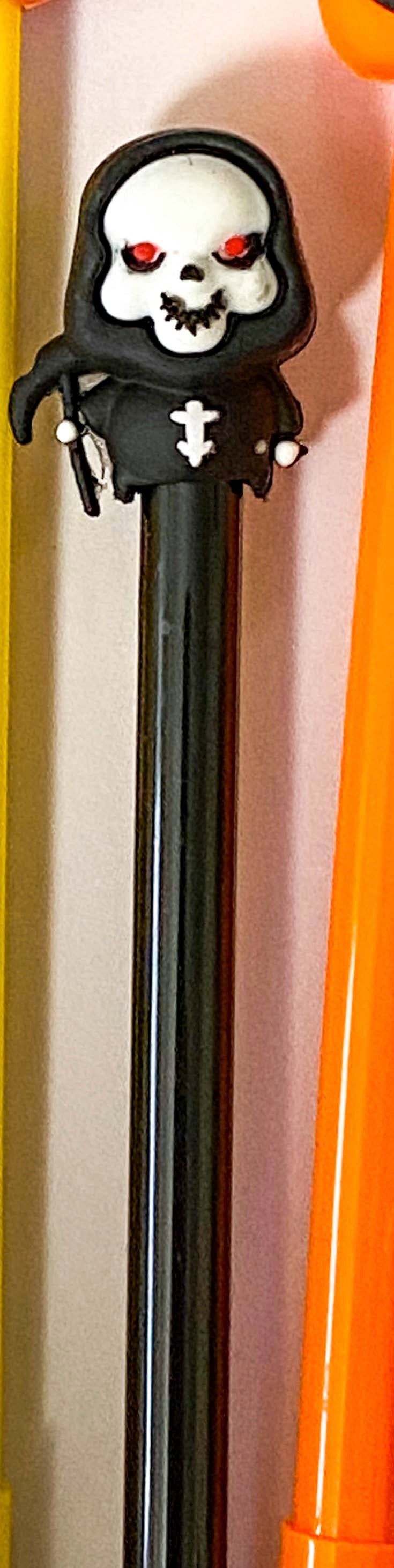 On Offer! HALLOWEEN Topper Black Fineline PEN