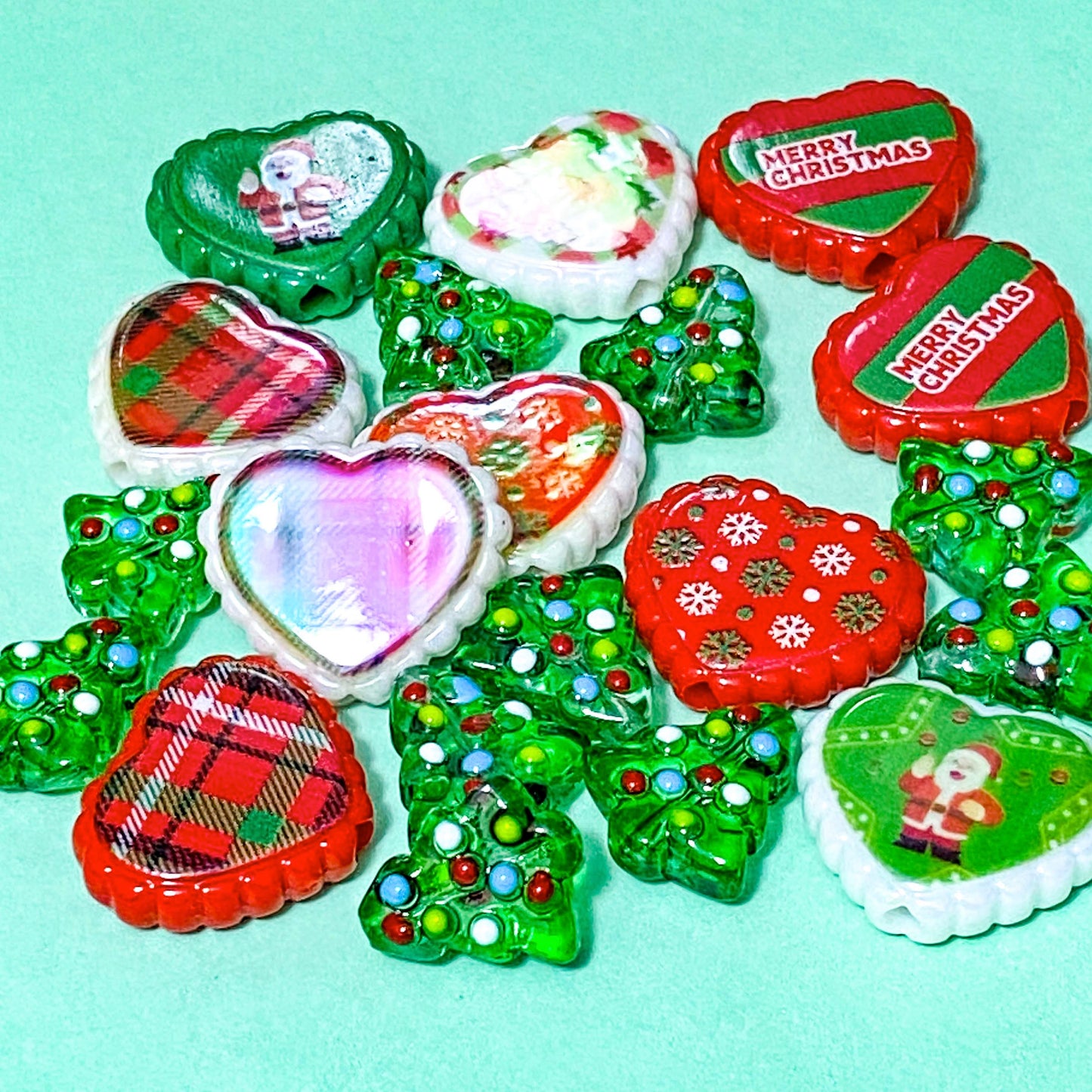Christmas Beads GREEN GLASS TREE & JUMBO ACRYLIC HEARTS