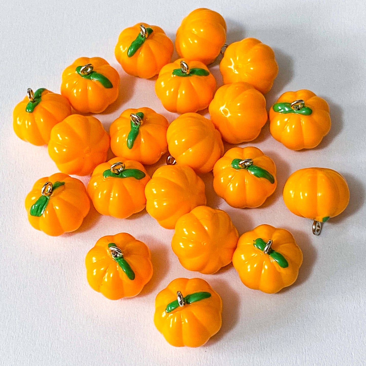 spooky resin chunky charm charms pendant pendants pumpkin pumpkins orange round uk craft supplies shop store cute kawaii leaf leaves fun silver tone hook