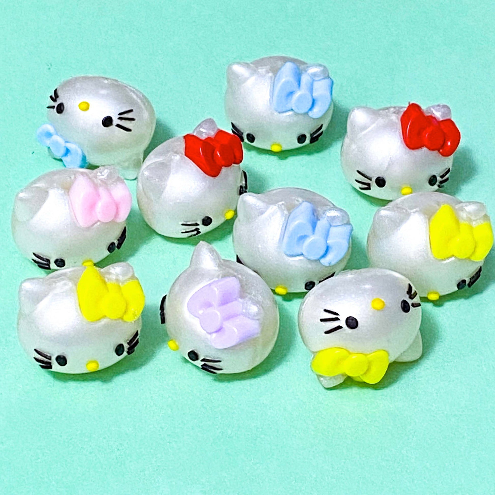 jumbo acrylic pearly pearl bead beads large big cube cubes chunky  kitty iridescent cat cats balloon balloons big eye eyes black  uk cute kawaii craft supplies beaded pen pens make your own jewellery