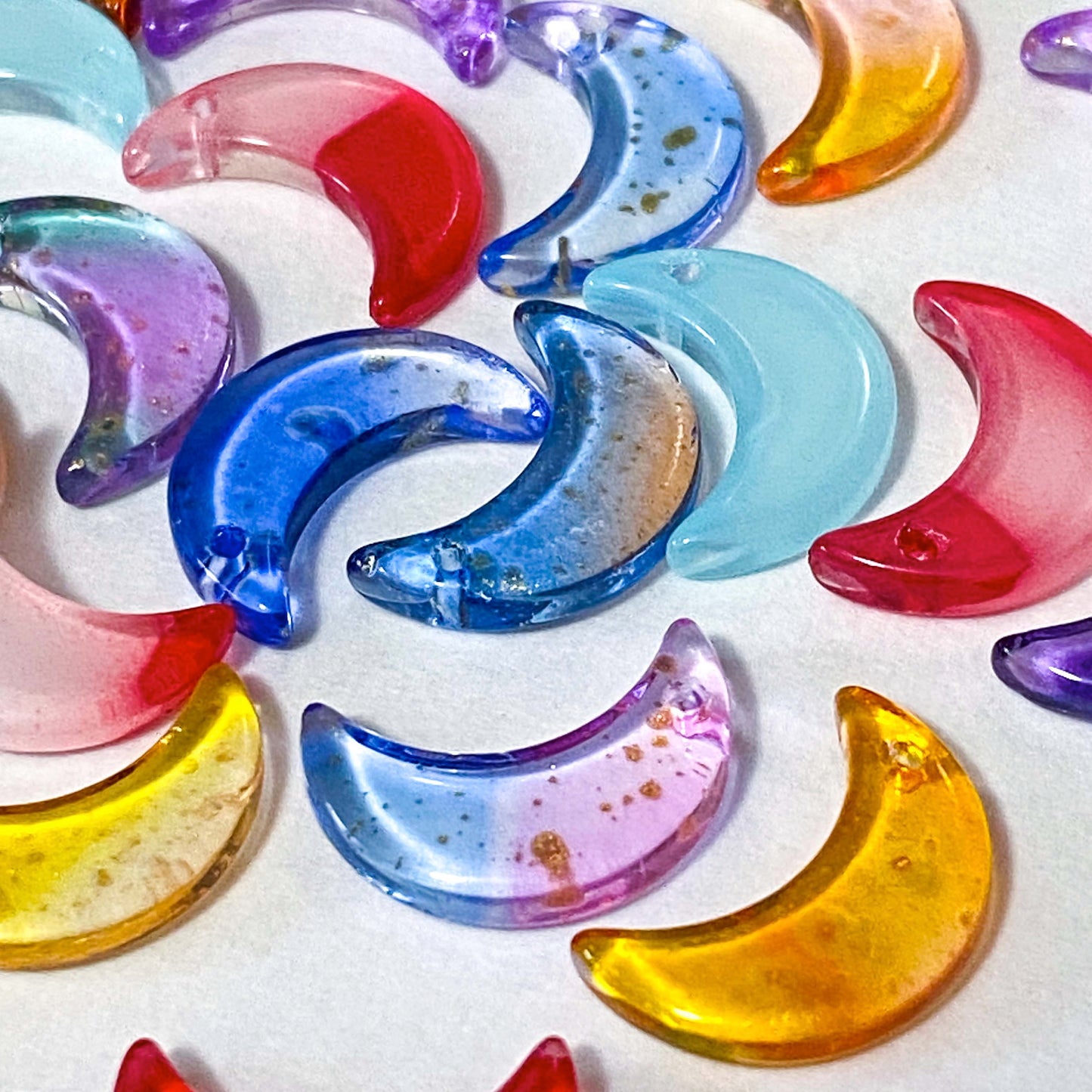 GLASS MOON BEAD 15mm x 2