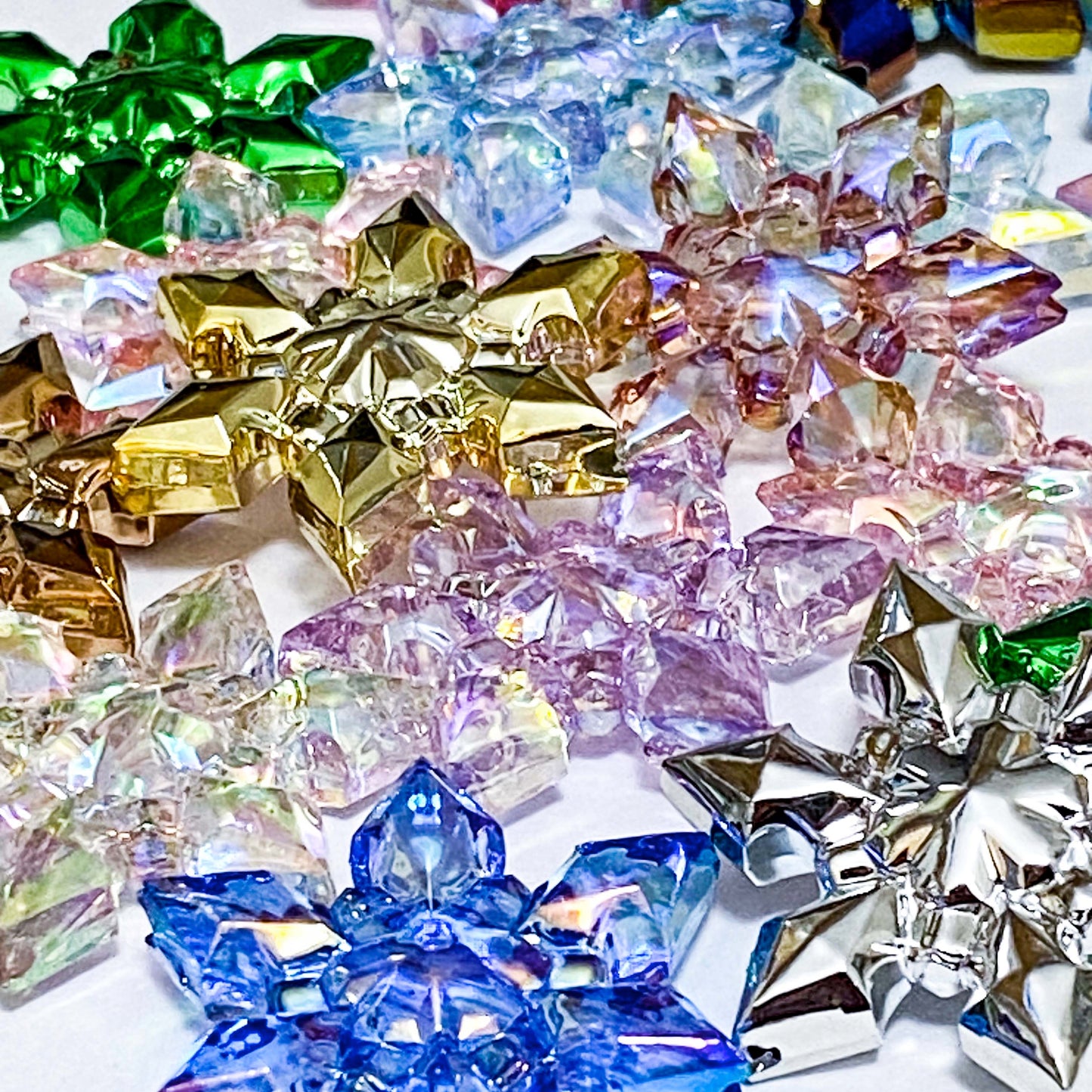 jumbo 35mm 36mm snowflake bead beads acrylic clear foil metallic lustre pearl pearly christmas festive big large chunky very beaded pen ens make your own uk cute kawaii craft supplies shop store pretty snow flake