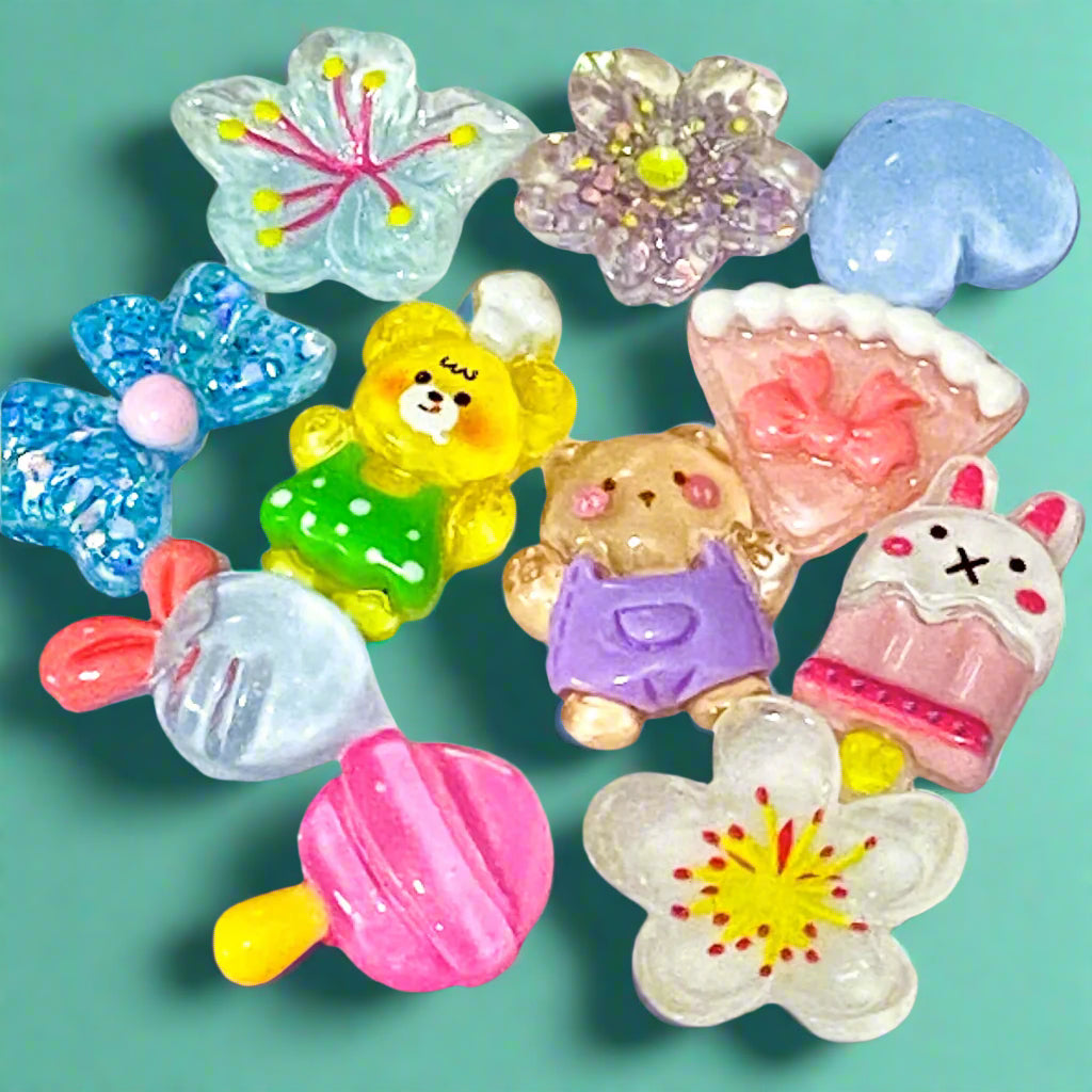 ON OFFER! BARGAIN CRAFT SUPPLIES - FLATBACKS & CHARMS