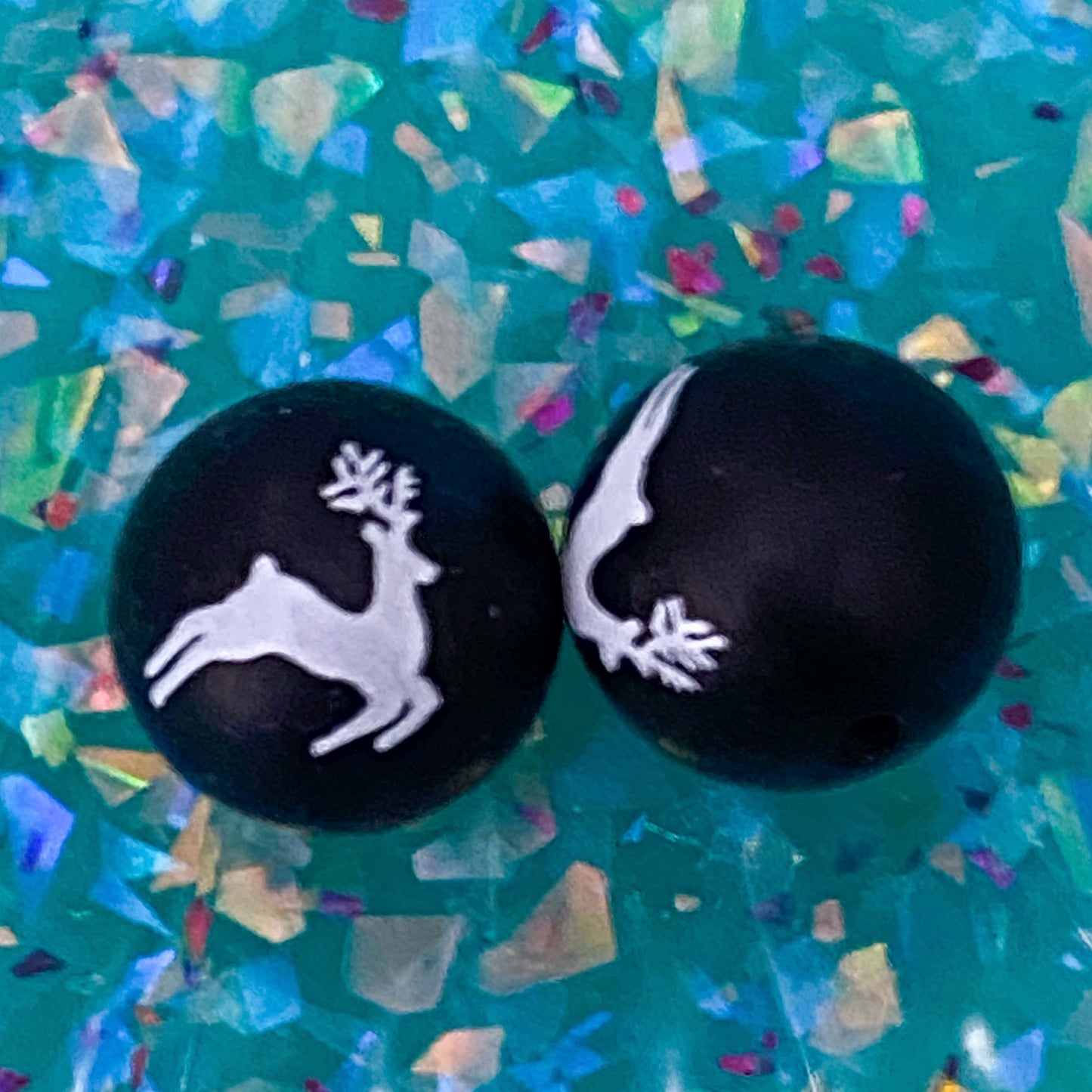 CHRISTMAS SILICONE BEADS 15mm Red White & Black