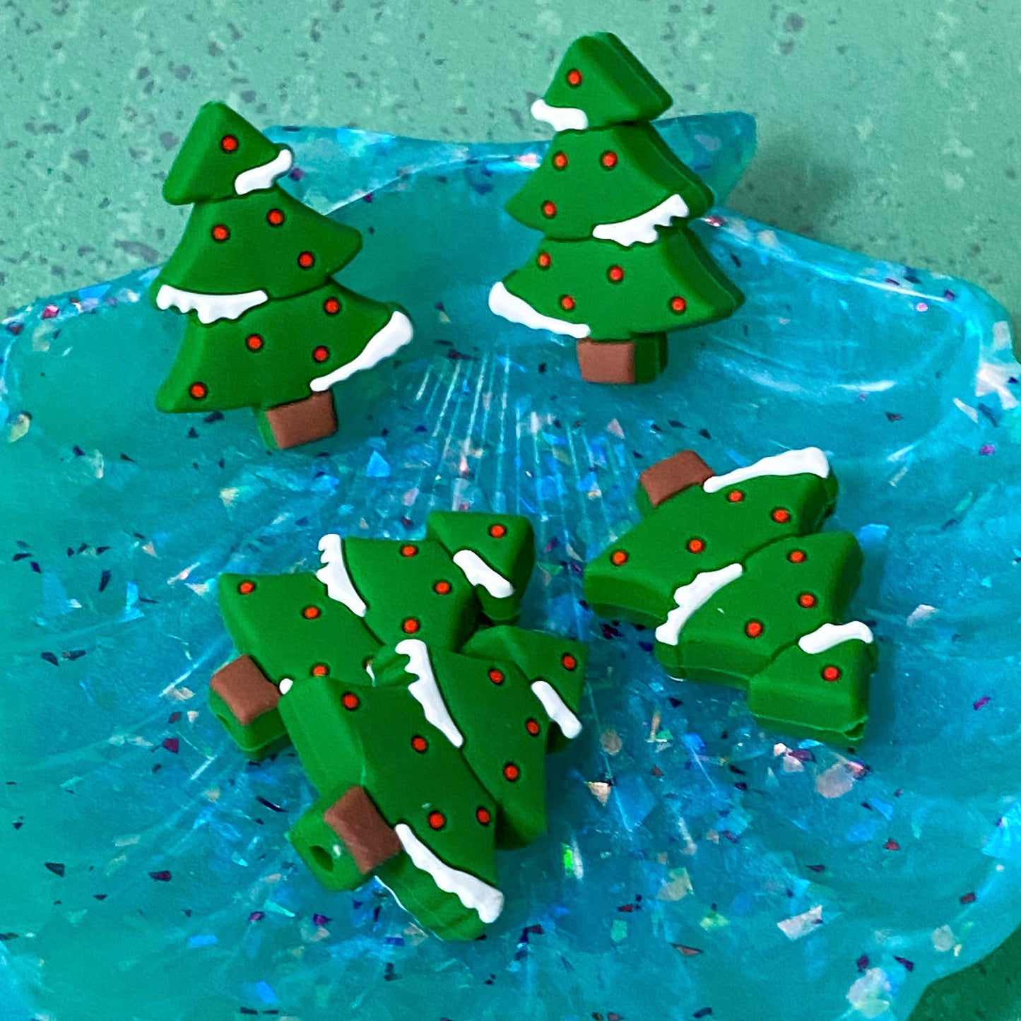 CHRISTMAS SILICONE BEADS 15mm to 32mm -Santa Tree Animals Cookie +