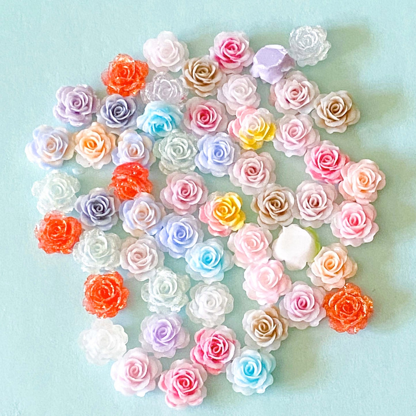 ON OFFER! BARGAIN CRAFT SUPPLIES - FLATBACKS & CHARMS