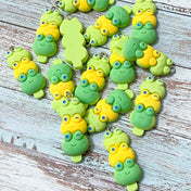 frog frogs yellow green tower towers resin charm charms pendant pendants uk cute kawaii craft supplies jewellery funny face smiling happy 
