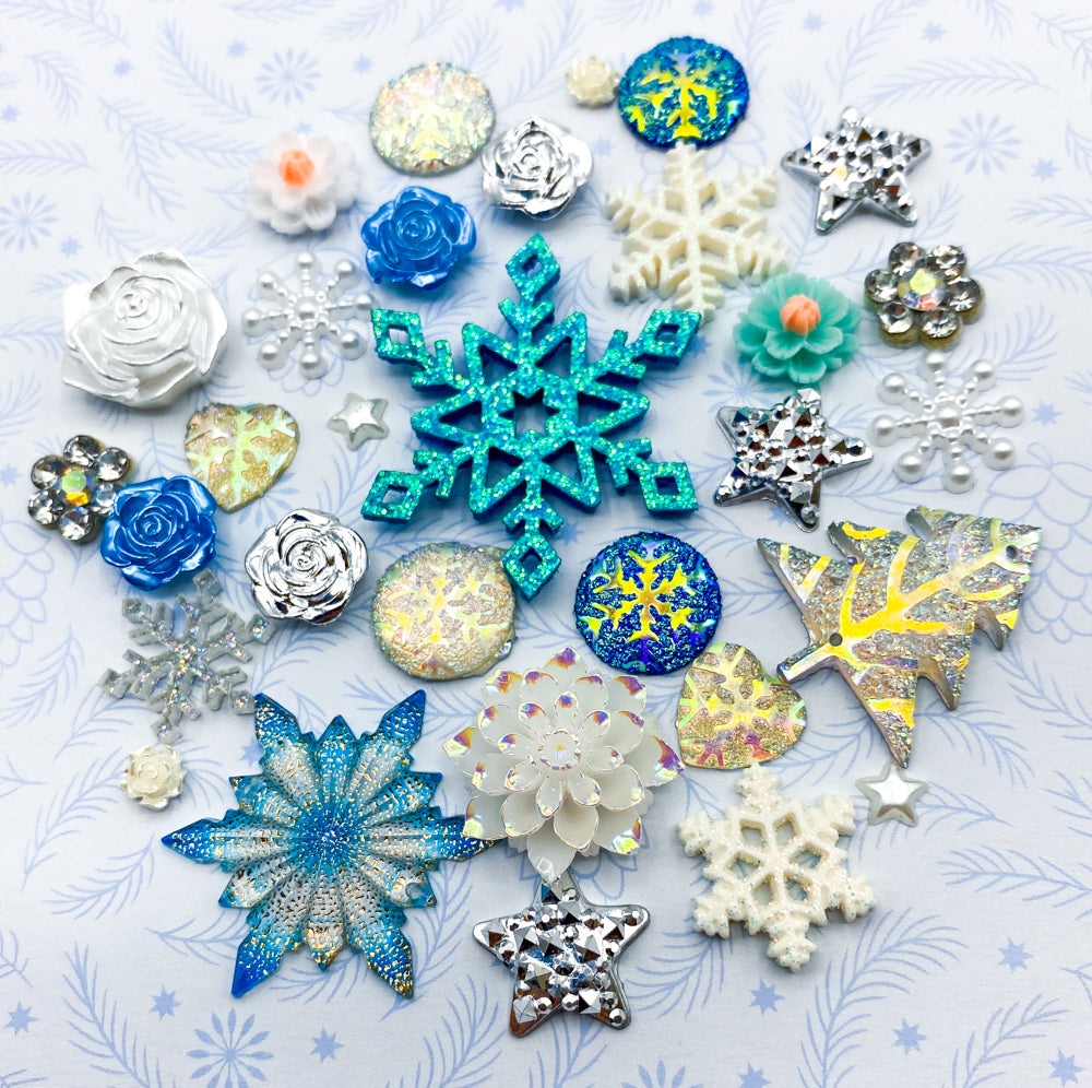 snow snowy christmas festive flat back bundle rose flower white pearl glitter blue turquoise silver star stars teal turquoise gold glitter snowflake snowflakes acrylic flatback fb uk cute kawaii craft supplies tree snowflakes heart hearts iridescent 