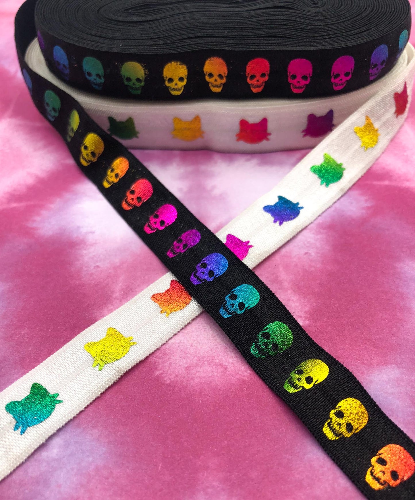 rainbow foil foiled elastic elastics ribbon ribbons fold over foe yard black white skull skulls halloween cat cats bright metallic uk cute kawaii craft supplies