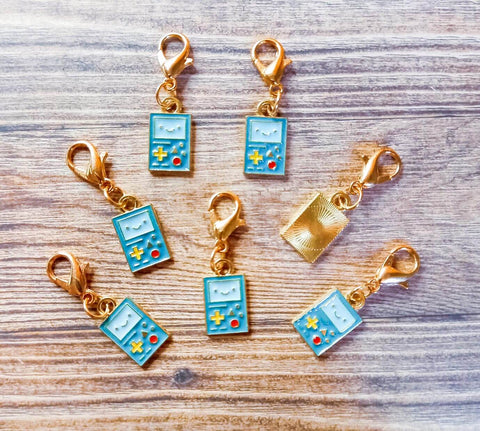 mini game boy gaming console fun cute kawaii planner clip clips charms enamel charm gold tone metal stitch markers handmade uk gift gifts stocking fillers presents kids